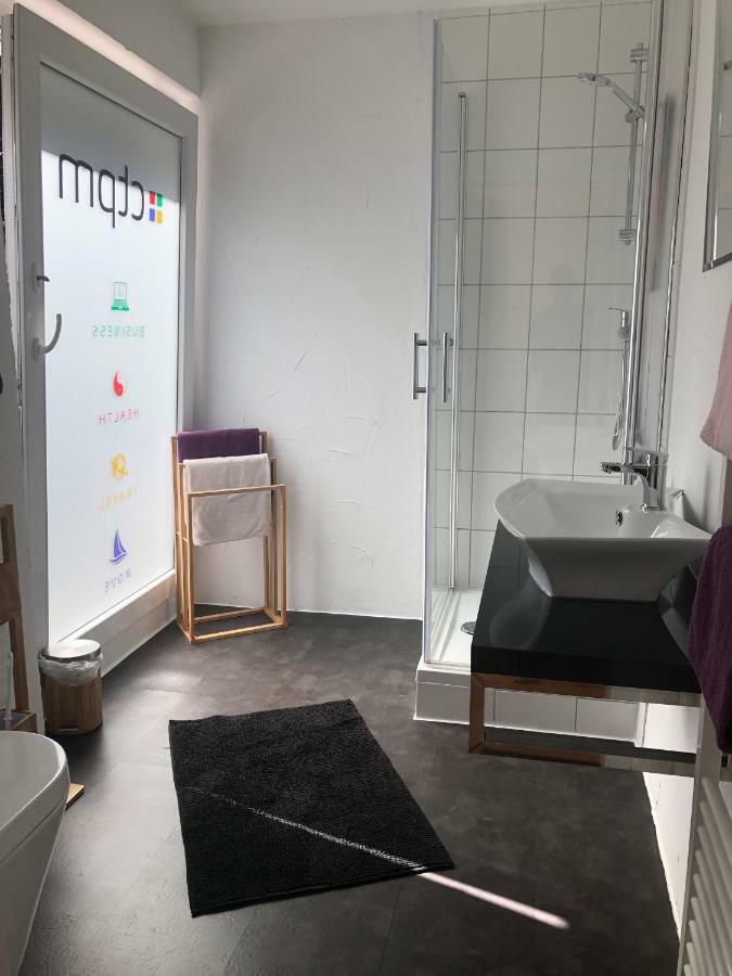 Privatzimmer Bellevue Hotell Lindlar Exteriör bild